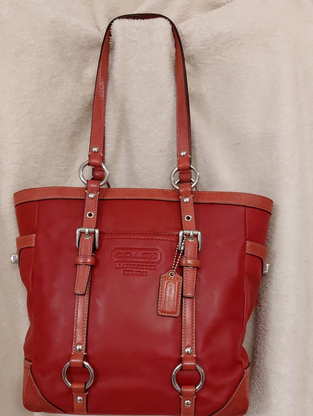 COACH Red Leather Shoulder Tote